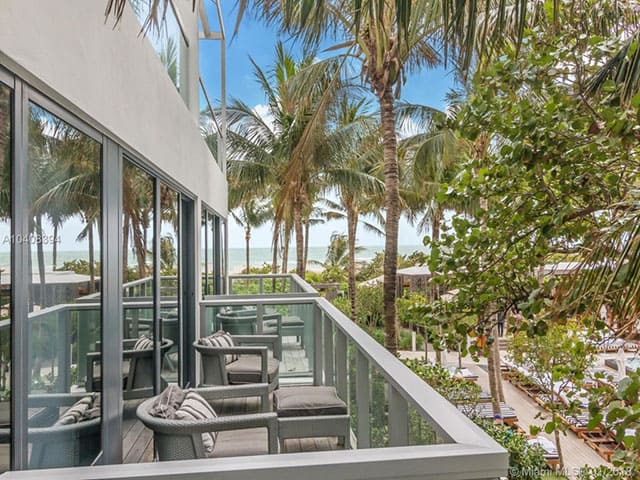 2201-Collins-Avenue-#BNGL-3-Townhouse-Stye-Bungalow-Waterfront-home