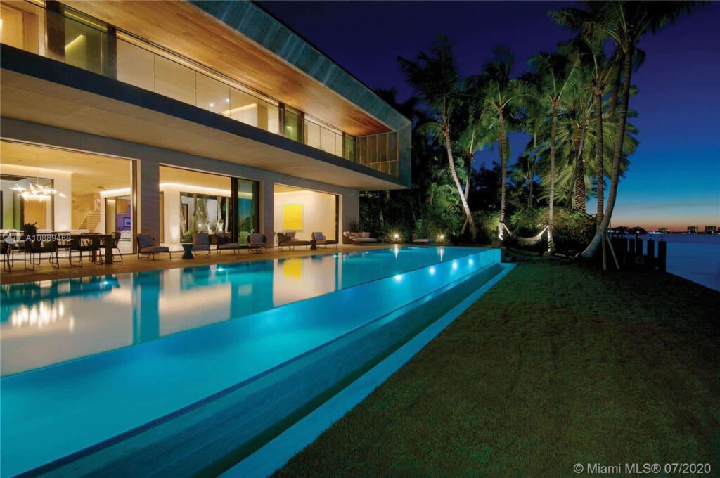 252 BAL BAY DR, BAL HARBOUR, FL 33154 - Bal Harbour Waterfront Home for sale