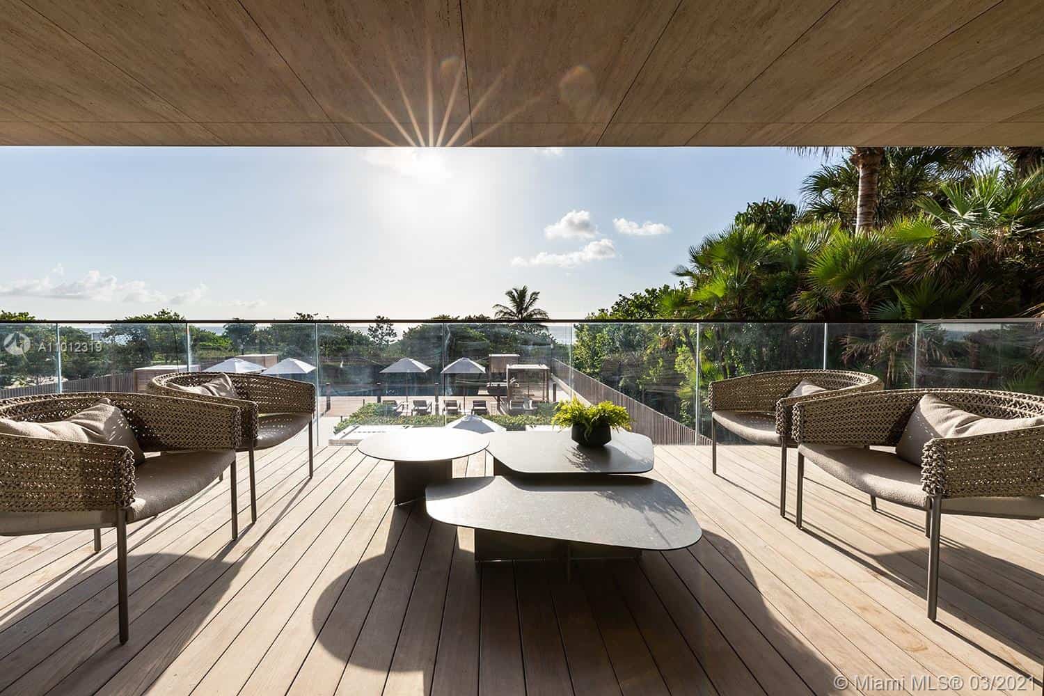 8955 Collins 201, Miami Beach, FL, 33154