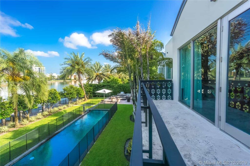 56 BAL BAY DR, BAL HARBOUR, FL 33154