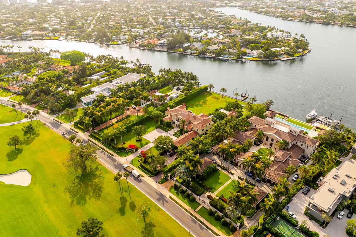 A Billionaire Migration