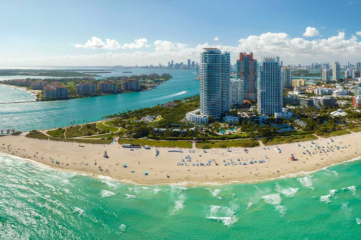 How Do Waterfront Real Estate Agents in Miami Evaluate Docks
