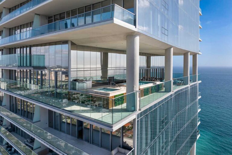 Off-Market Luxury Homes in Miami