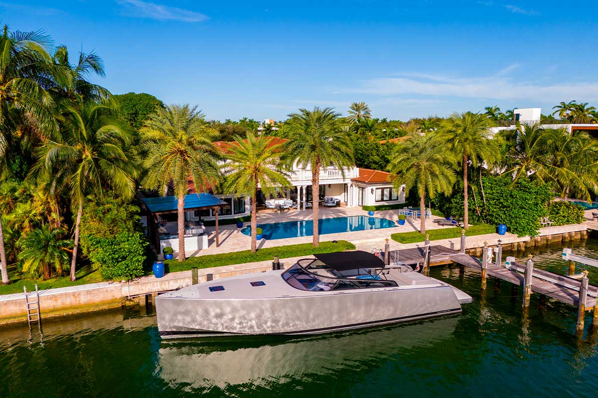 Why Do Waterfront Homes in Miami Require Specialized Representation